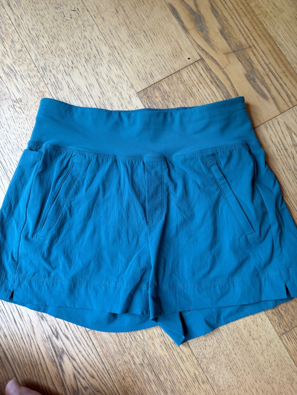 Athleta Teal Women's Athletic Shorts with Zip Pockets